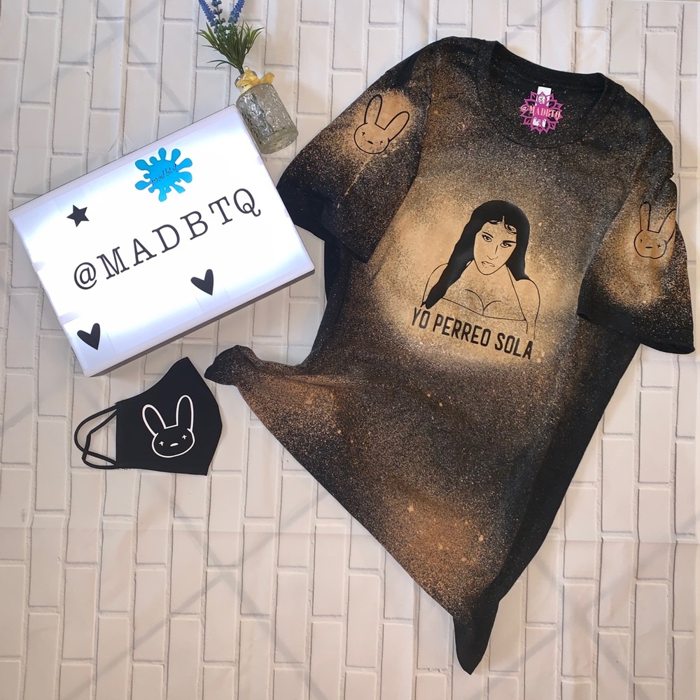 T-shirt with Facemask